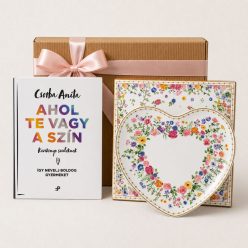 Ahol Te vagy a szín - Anyukáknak ajándékcsomag Csorba Anita könyvével és virágmintás porcelán szív tálcával díszdobozban.