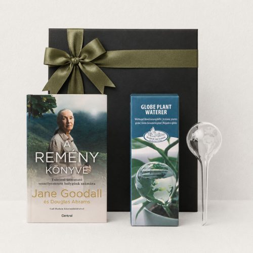 A remény ajándékcsomag Jane Goodall könyvével és földgömb mintás üveg vízadagolóval növényekhez