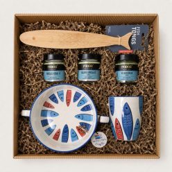 Halas Halas ajándékcsomag Sardine’s Party porcelán bögrével, halas tállal, Pödör sókkal és hal formájú bambusz csipesszel