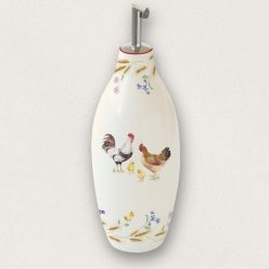 Tanyasi mintás porcelán olajkiöntő kakassal és tyúkkal, fém adagolófejjel, 300 ml-es méretben.